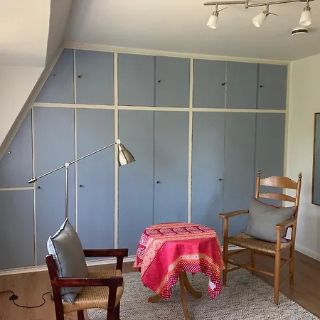 度假居 Heidelodge 内伯尔